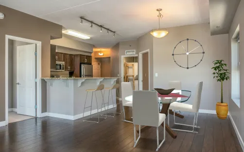 301-100 Creek Bend
