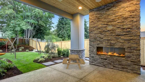 1 patio exterior