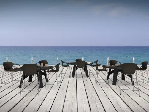 Este es el bar MEDITERRANEAN (Valencia), es un bar con vistas al mar que sirve unos alimentos exquisitos, os lo recomiendo😊
