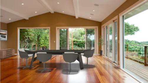 Casual dining room