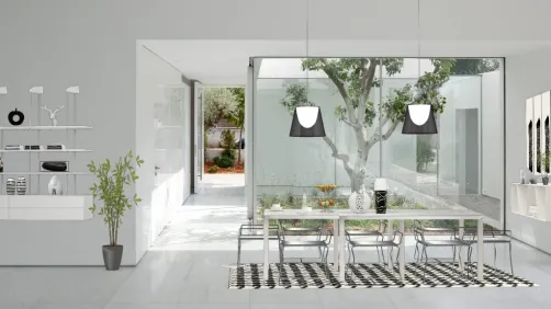 Sala da pranzo moderna con linee pulite chiare e originali