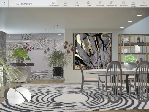 Perfeita união do prata com dourado. Sala de jantar personalizada,exclusiva,feita sob encomenda para um empresário bem-sucedido. O painel é em gesso trabalhado com motivo floral.