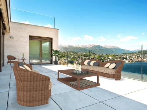 straw balcony 