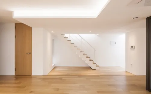 Blank room