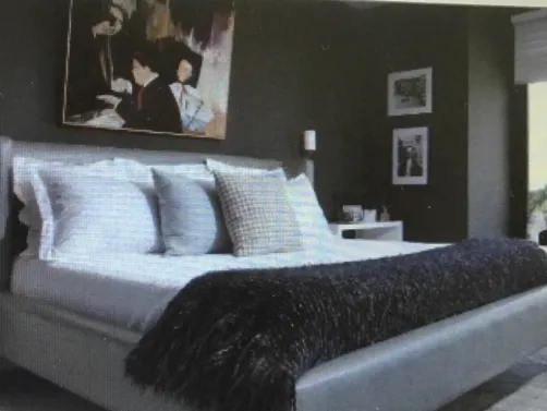 black bed 