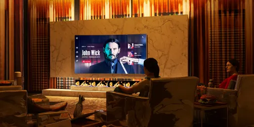 watching TV all toghether 😼😼😼