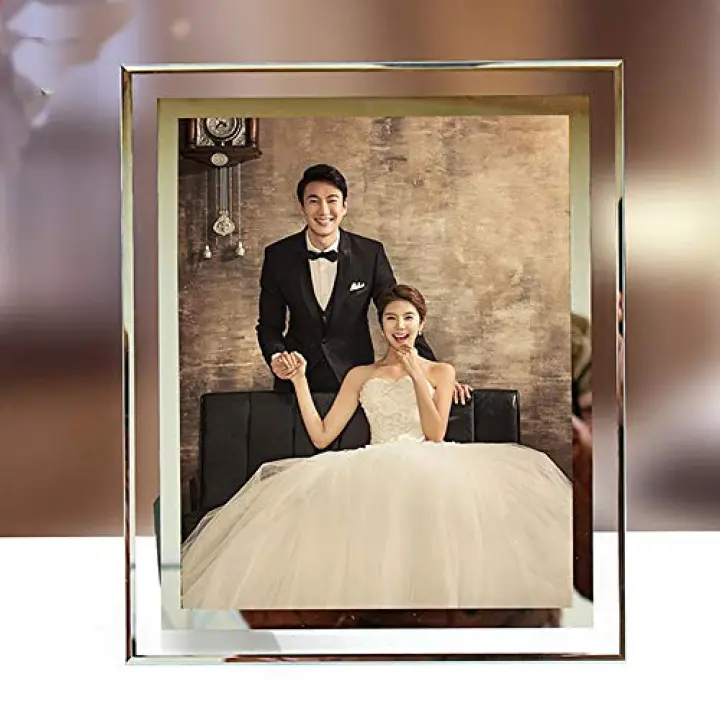 OUKEYI Picture Frames 8x10 Mirrored Edge Glass，8x10 Picture Frame Glass Frames 8 by 10 inch Photo Display Friend Gifts，Photo display for desktop only