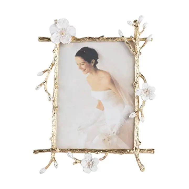 BESPORTBLE Retro Photo Frame Modern Decorative Picture Table Desk Luxury Enamel Photo Frame Metal Photo Display Holder for Home Office Bedroom (18x5cm)