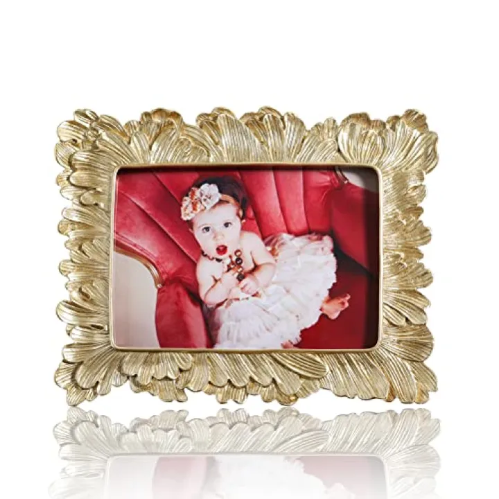 Yanoayimo Gold 5x7 Vintage Picture Frames Golden High Definition Glass Palm Leaves Elegant Retro European Design,Antique Picture Frame for Tabletop Stand or Hanging