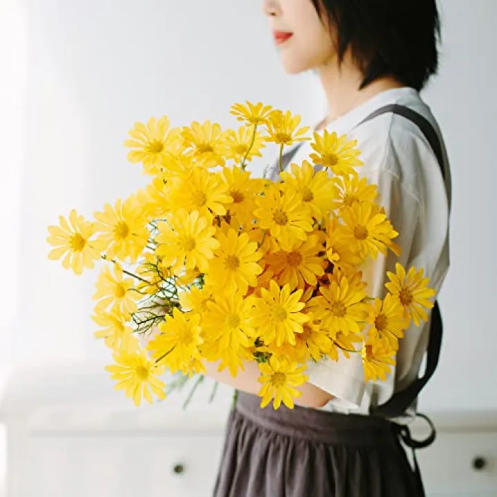 15 Bundles Artificial Flowers Artificial Small Daisy Flowers Bouquet UV Resistant Outdoor Fake Wildflowers with Stems Greenery Shrubs Plants Arrangements for Home Garden Wedding Decoration (Yellow )
