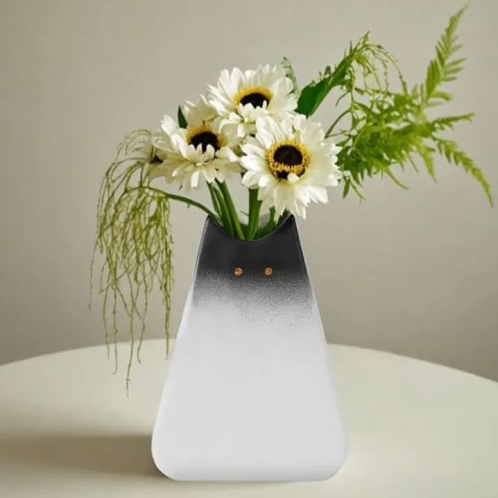 NierNika Adorable Black Cat Vase - Modern, Simple & Creative Ceramic Flower Vase, Perfect Unique vase Gift for Girls, Women, Mothers & Cat Lovers - Ideal for Home Décor