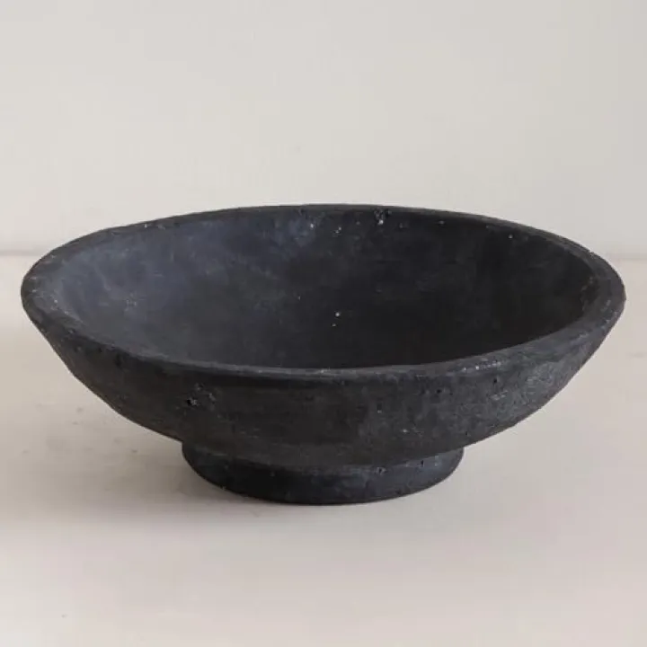 Tuioyoc Ceramic Large Decorative Bowl, Rustic Decorative Bowls for Home Decor, Coffee Table Centerpiece Decor, Modern Decorative Fruit Bowl for Kitchen Counter, Key Bowl for Entryway table (Black)