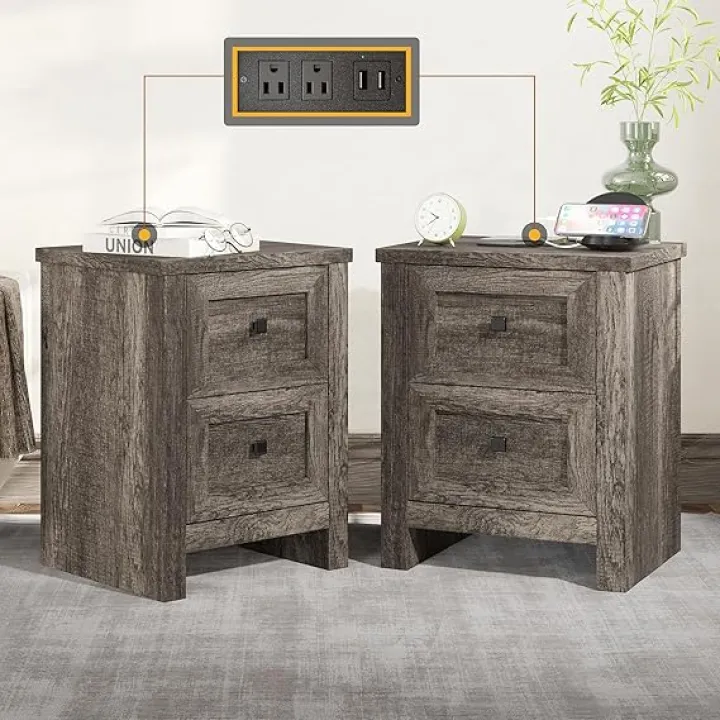 AMERLIFE Nightstand Set of 2 with Charging Station, Rustic Bedside Table with Drawers Storage, Farmhouse Wood Night Stand for Bedroom, Living Room, Rustic Grey