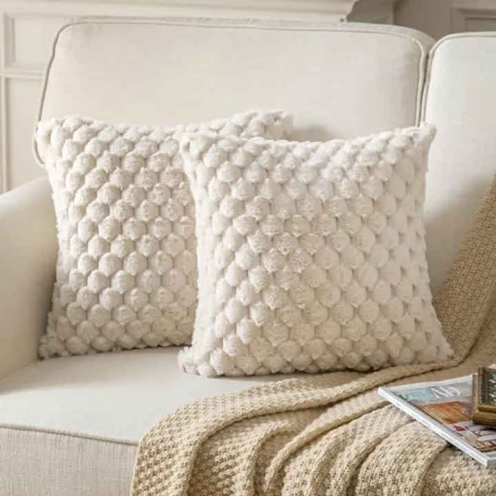 Joyouth Pack of 2 Super Soft Throw Pillow Covers 18x18 Inch Faux Fur Plush Pillowcase Luxury Cozy Fluffy Decorative Cushion Cover for Sofa Couch Bed Livingroom Beige