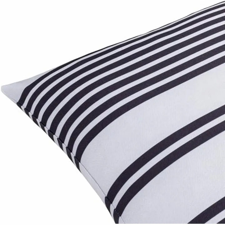 BoutiqueRugs Akosua Throw Pillow