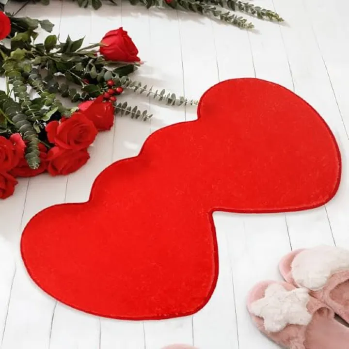 NOVWANG Valentine's Day Rug, Red Heart Shaped Bath Mat, Non-Slip Floor Carpet for Bathroom, Bedroom, Kitchen, and Entrance Decor